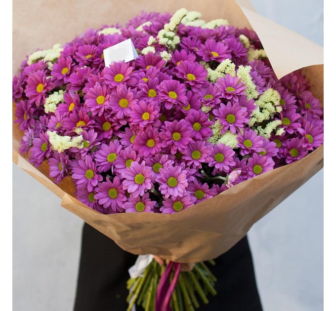 25 розовых хризантем