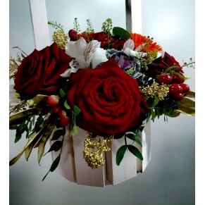 Композиція "Новорічний сюрприз"