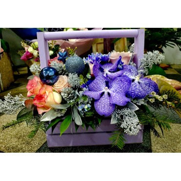 Композиція в коробці "Новорічний конфетті"