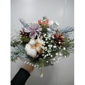 Композиція "Коштовний подарунок"