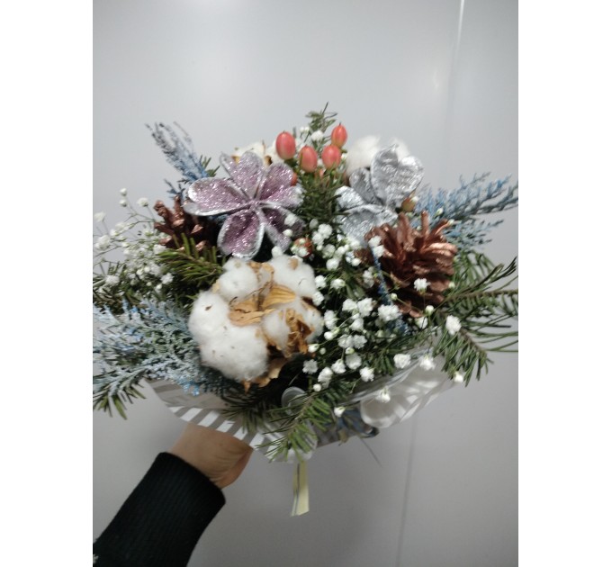 Композиція "Коштовний подарунок"