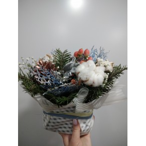 Композиція "Коштовний подарунок" Композиція "Коштовний подарунок"