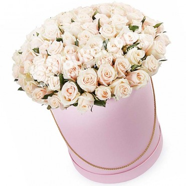 101 бежевая роза в шляпной коробке