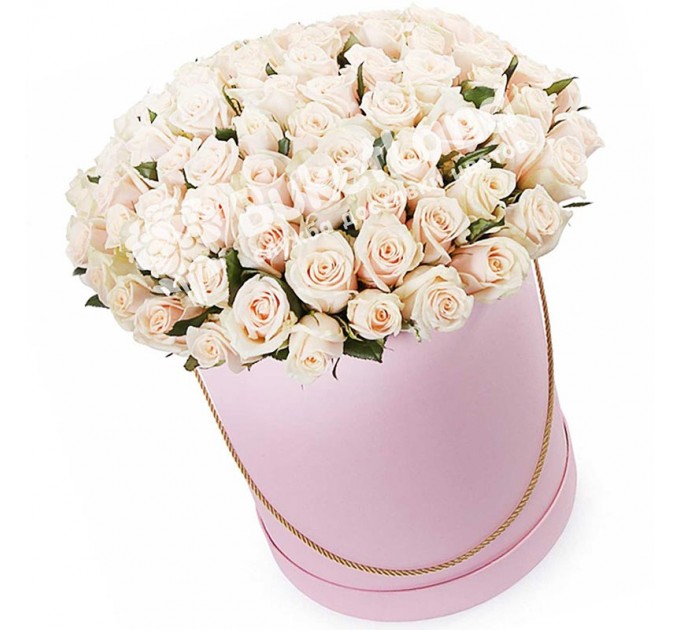 101 бежевая роза в шляпной коробке