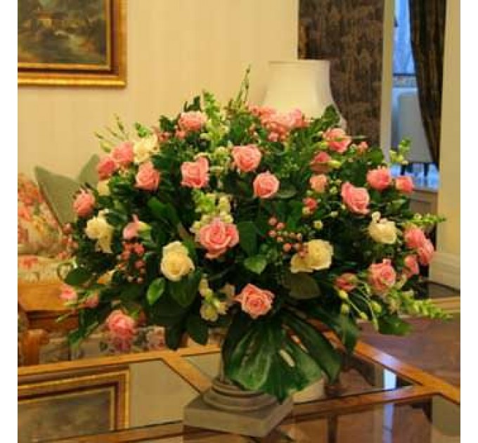 Композиция для гостинной "Приятный вечер"