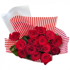 15 красных роз 60 см Престиж