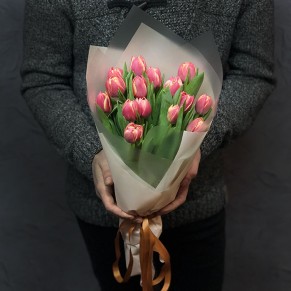 15 піоноподібних тюльпанів в асортименті 15 піоноподібних тюльпанів в асортименті