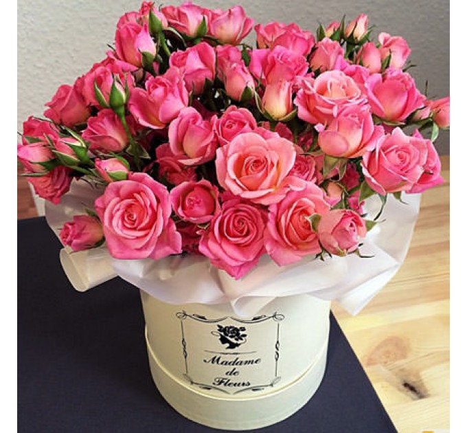 Цветы в коробке "Влюбленность"