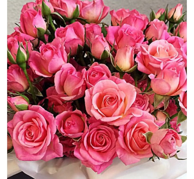 Цветы в коробке "Влюбленность"