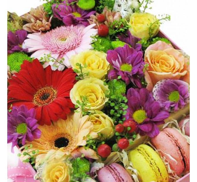 Композиция в коробке "Сюрприз"