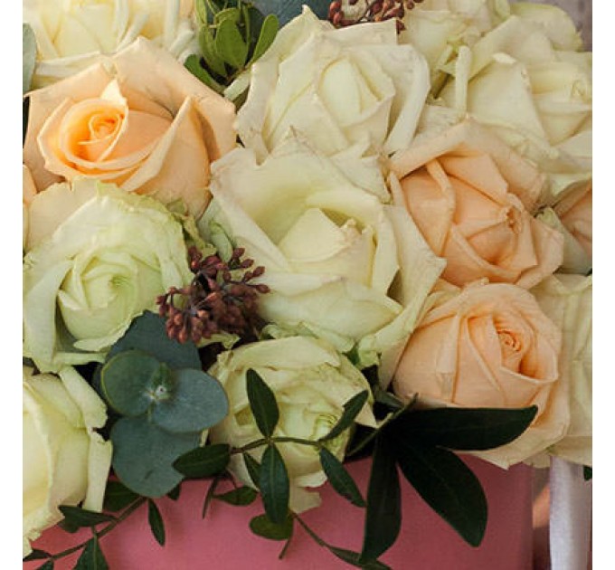 Цветы в коробке "Мэрилин Монро"