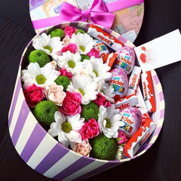 Цветы в коробке "Наслаждение"