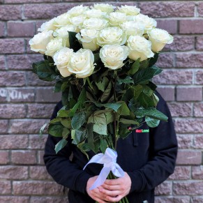 21 эквадорская роза Мондиаль 80-90 см