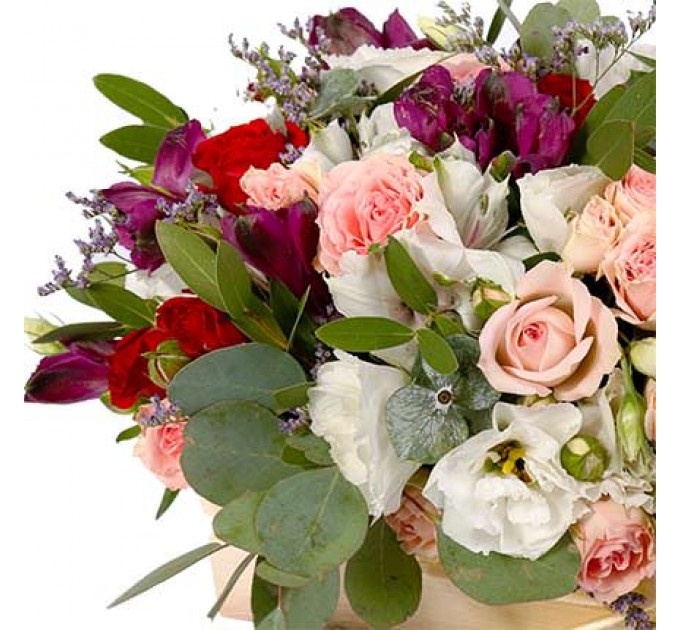 Цветы в коробке "Роскошный стиль"