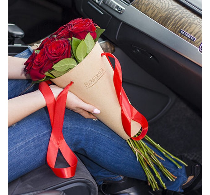 Букет в конус-пакете "Букет роз"