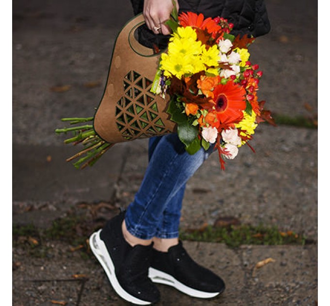 Букет в крафт-пакете "Красивая осень"