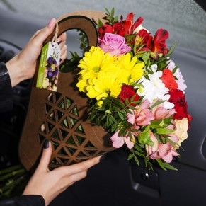 Букет в крафт-пакете "Осенняя палитра"