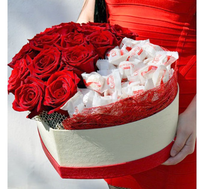 Цветы в коробке "Сладкое сердце"