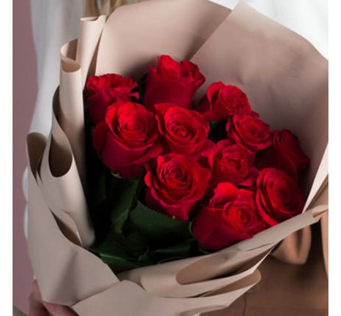 Букет в упаковке "11 красных роз"