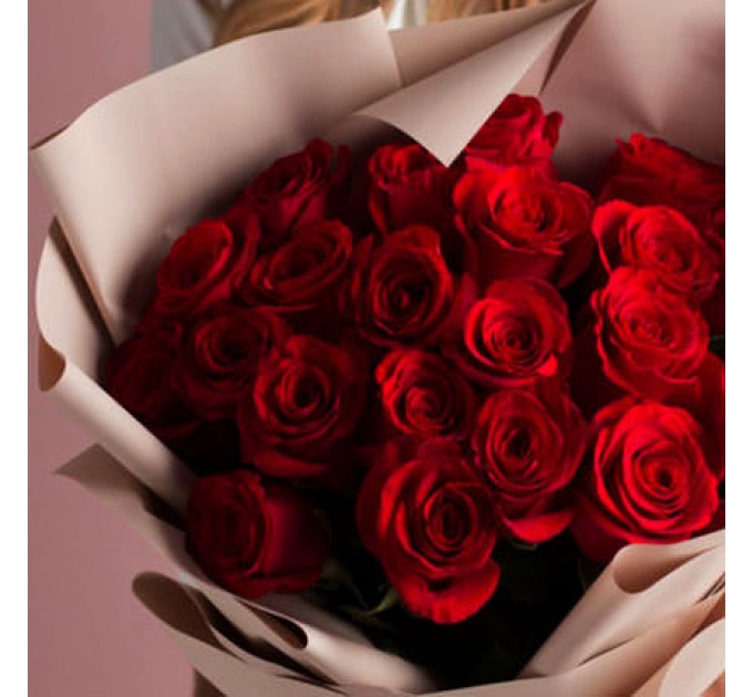 Букет в упаковке "21 красная роза"