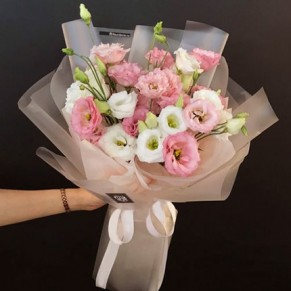 Ніжний букет "Віденський вальс"