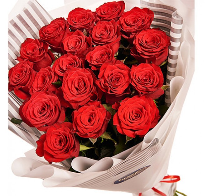 Букет в упаковке "19 красных роз"