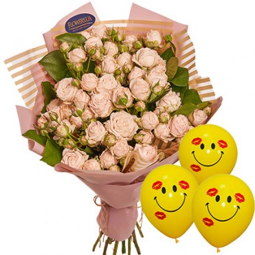Букет роз "Прекрасное далёко" с шариками