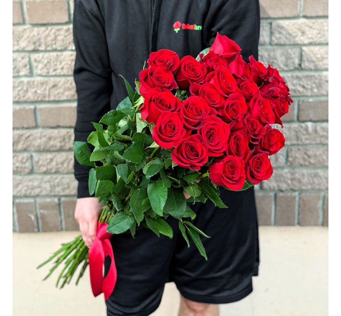 25 красных голландских роз Freedom