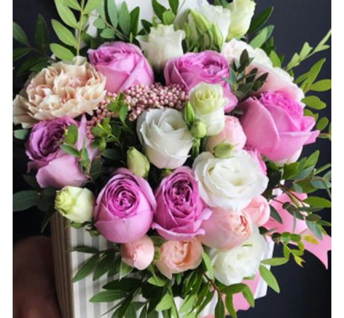 Композиция в кашпо "Прекрасная сказка"