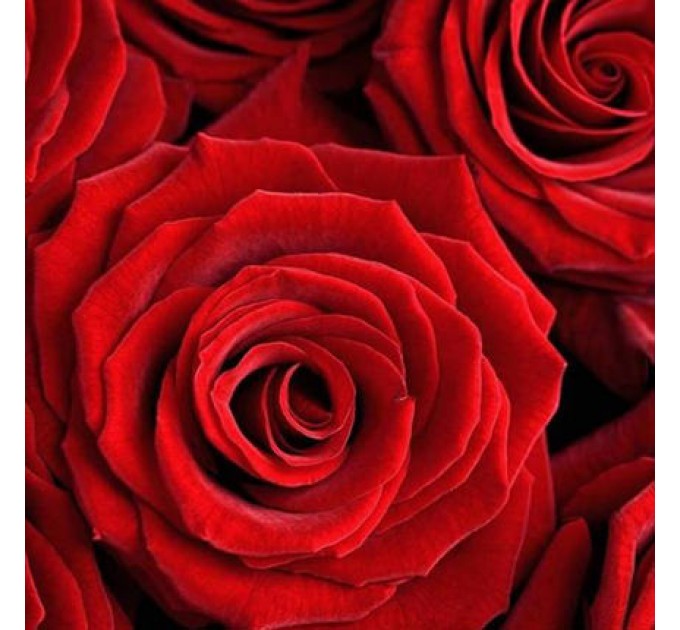 Цветы в коробке "LOVE"