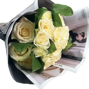 Авторский букет "15 белых роз"60 см