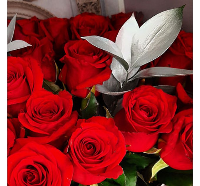 Серебряная коллекция "25 красных роз"