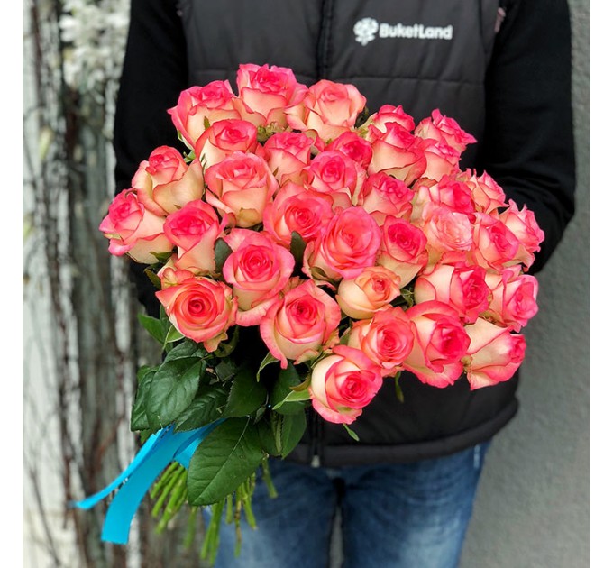 33 розы Джумилия