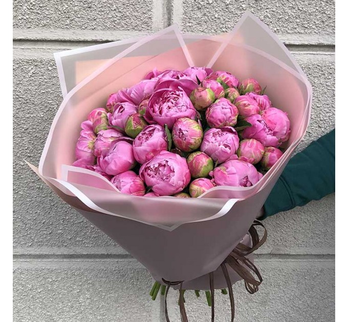 39 розовых пионов