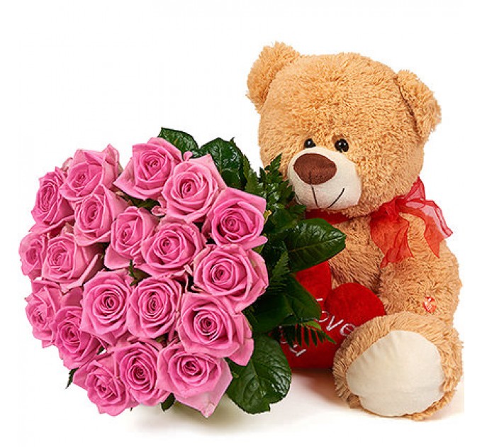 Мишка с букетом