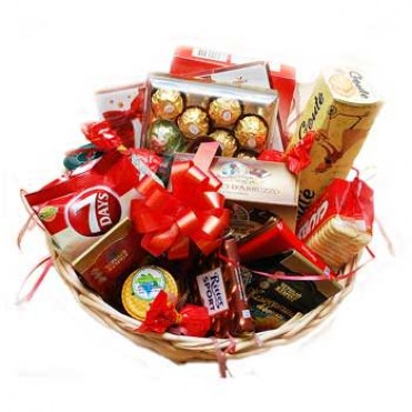 Подарочная корзина "Вкусный праздник"