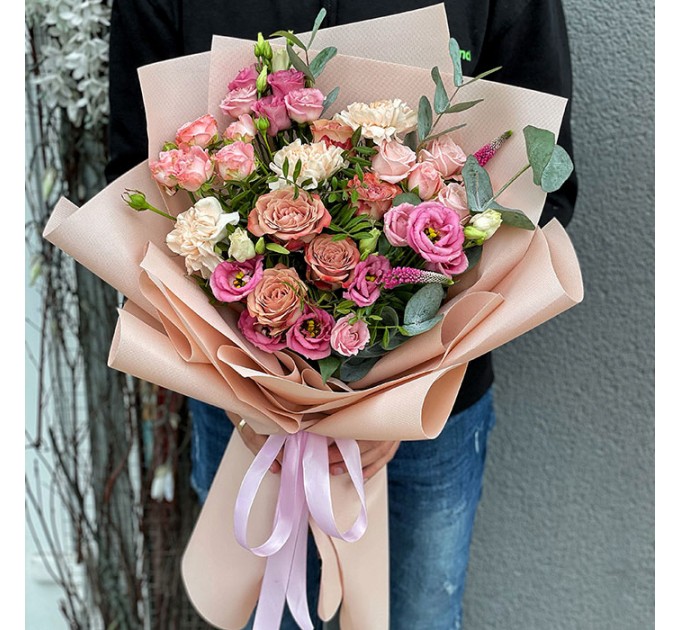 Авторский букет от флориста «Моника»