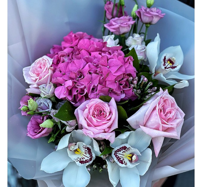 Букет цветов «Незабываемая»