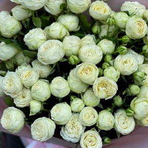 Букет з 11 кущових троянд. Букет з 11 кущових троянд.