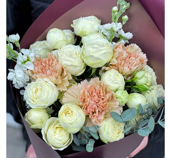 Букет от флориста в ассортименте «Нежное суфле»