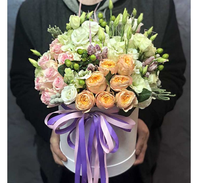 Цветы в шляпной коробке «Левитация»