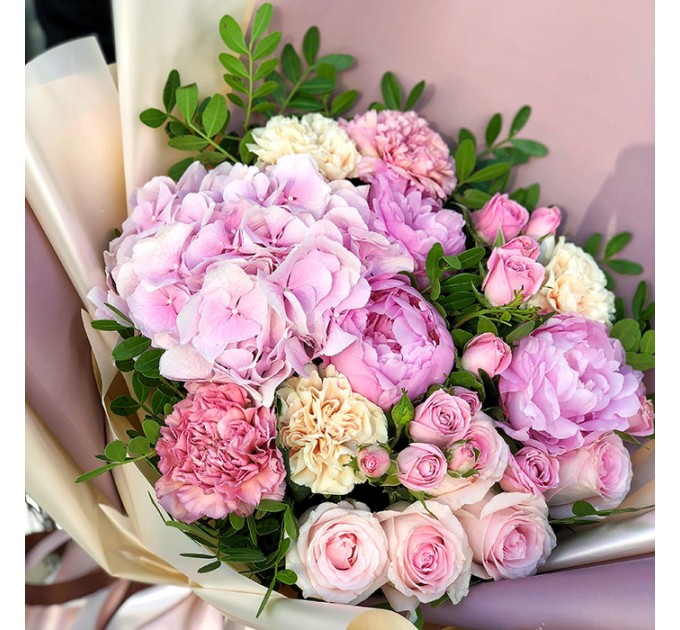 Букет цветов «Рассветные Облака»