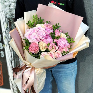 Букет цветов  «Рассветные Облака»