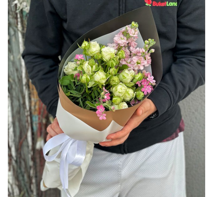 Букет цветов в ассортименте «Адель»