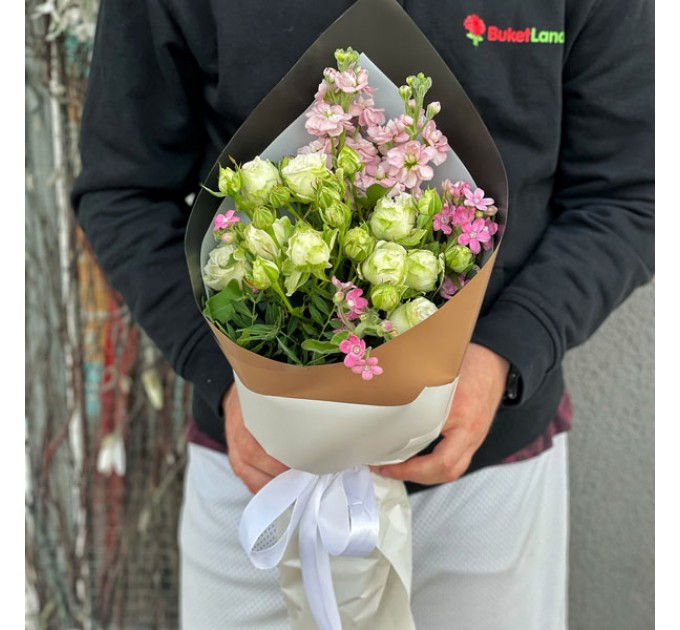 Букет цветов в ассортименте «Адель»