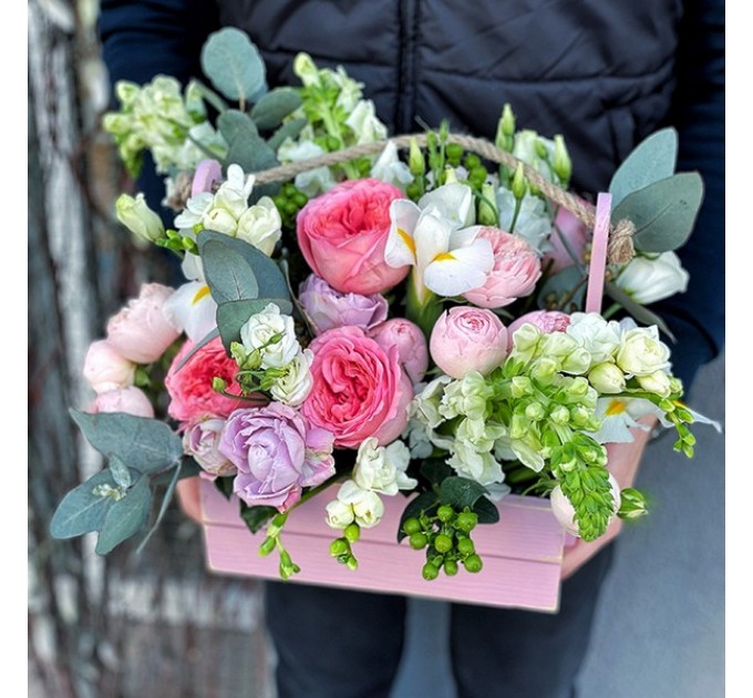 Композиция в деревянном ящике с экзотикой «Magic»