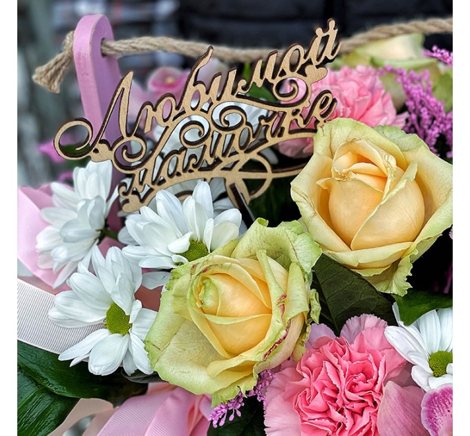 Композиция в деревянном ящике «Мамуле»