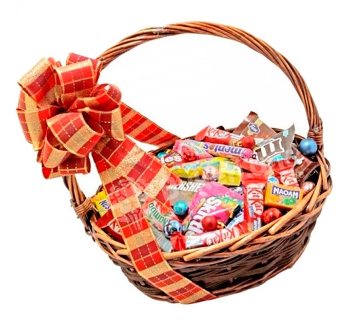 Подарочная корзина «Сладкий микс»