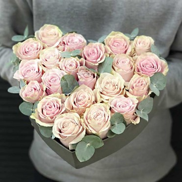 Сердце с эквадорскими розами «Джульетта»