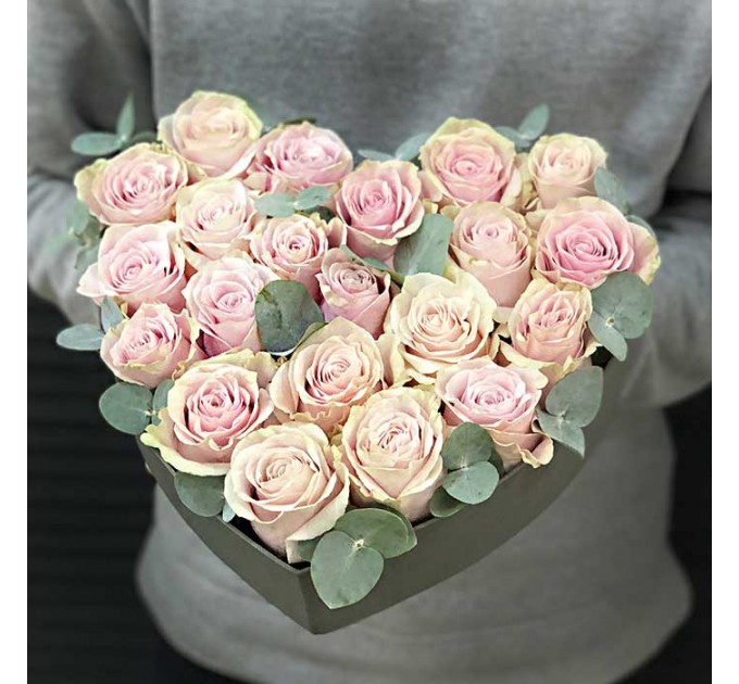 Сердце с эквадорскими розами «Джульетта»